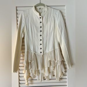 FREE PEOPLE vintage beautiful button closure cream colored jacket size 8